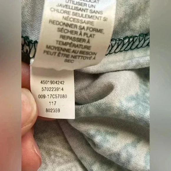 Chico’s — Villa Paisley V-Neck Top - Picture 10 of 12